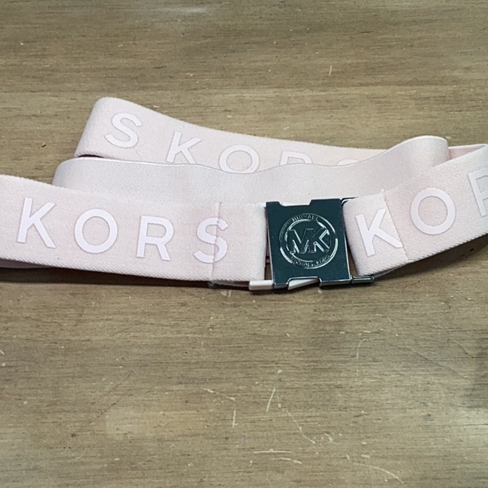 Michael Kors Light Pink Luggage Belt with Gunmetal Clasp 24”x30” with AAA one